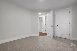 271 S Warren Ave, Columbus, OH 43204 - Photo 22