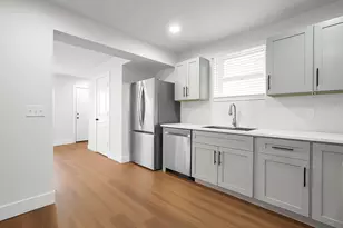 271 S Warren Ave, Columbus, OH 43204 - Photo 10