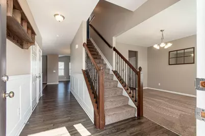 160 Chestnut Commons Drive, Commercial Point, OH 43116 - Photo 4