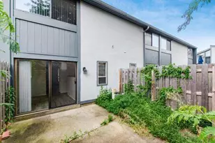 4692 Charecote Ln, Columbus, OH 43220 - Photo 8