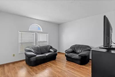 2912 Ironstone Drive, Columbus, OH 43231 - Photo 14