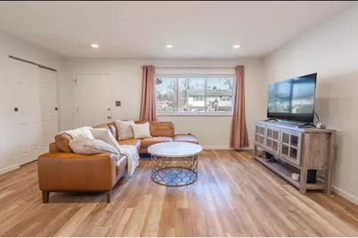 595 Deerwood Avenue E, Columbus, OH 43230 - Photo 18