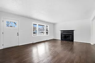 1035 E Fulton St, Columbus, OH 43227 - Photo 6