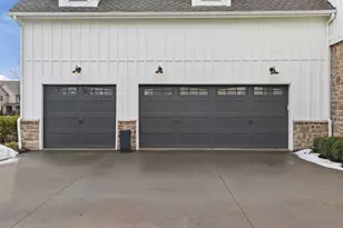 3085 McCammon Chase Dr, Lewis Center, OH 43035 - Photo 10