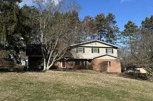 2695 Ash Meadows Blvd, Zanesville, OH 43701 - Photo 4