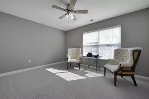 3963 Dinon Dr, Columbus, OH 43221 - Photo 16