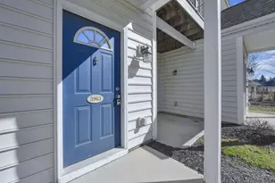 3963 Dinon Dr, Columbus, OH 43221 - Photo 4