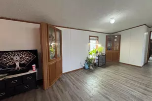 127 Sarah Ln, Reynoldsburg, OH 43068 - Photo 6