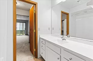 6418 Reflections Dr, Dublin, OH 43017 - Photo 14