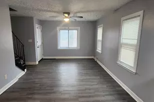 2459 NE Meredith Dr NE, Columbus, OH 43219 - Photo 10