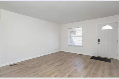 703 Pointview Drive, Westerville, OH 43081 - Photo 4