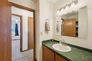 2535 Bridlewood Ct, Obetz, OH 43207 - Photo 18