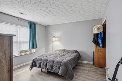 793 Crevis Lane, Columbus, OH 43228 - Photo 10