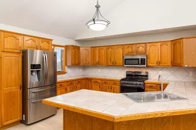 7641 Kinney Road, Mount Vernon, OH 43050 - Photo 6