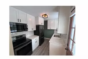 2483 Shrewsbury Rd, Columbus, OH 43221 - Photo 1