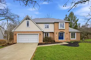 3780 Pine Ridge Dr, Lewis Center, OH 43035 - Photo 2