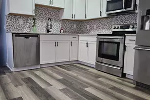 3516 Meadow Valley St, Columbus, OH 43207 - Photo 6