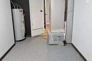 3516 Meadow Valley St, Columbus, OH 43207 - Photo 18