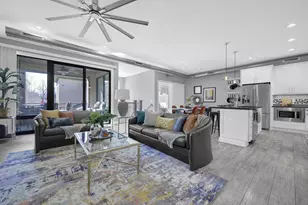 58 E Hubbard Ave, Columbus, OH 43215 - Photo 6