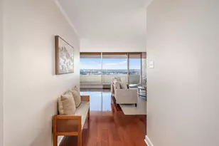 1000 Urlin Ave, Columbus, OH 43212 - Photo 6