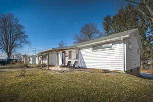 11 Parrott St, Mount Vernon, OH 43050 - Photo 2