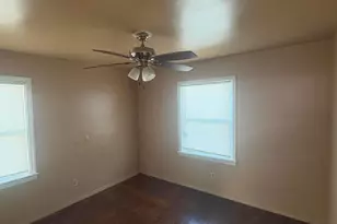 1437 E 19th Ave, Columbus, OH 43211 - Photo 6