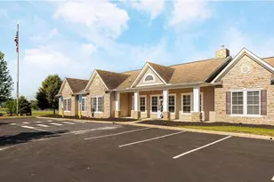 4215 Bowman Meadow Dr, Canal Winchester, OH 43110 - Photo 2