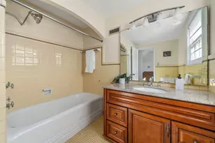 2731 E Broad St, Columbus, OH 43209 - Photo 50