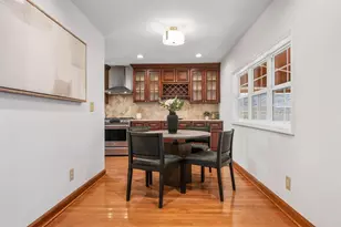 2731 E Broad St, Columbus, OH 43209 - Photo 16