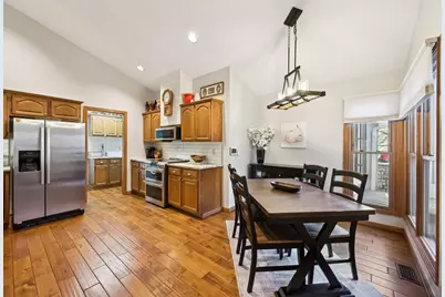 2521 Vililly Circle E, Grove City, OH 43123 - Photo 10