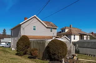 136 Hull St, Crooksville, OH 43731 - Photo 34