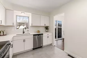 3390 Norwalk Rd, Columbus, OH 43207 - Photo 14