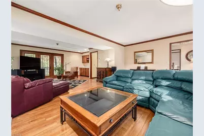 905 Center Court, Zanesville, OH 43701 - Photo 6