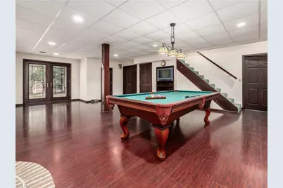 905 Center Court, Zanesville, OH 43701 - Photo 16