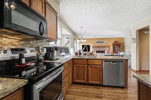 8484 Payson Dr, Lewis Center, OH 43035 - Photo 8