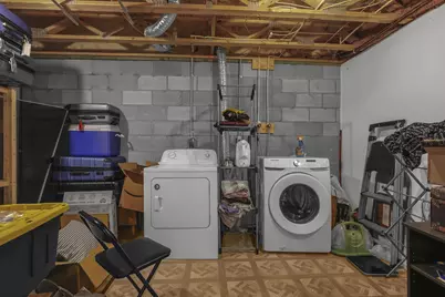 1010 Hartford Village Boulevard, Columbus, OH 43228 - Photo 30