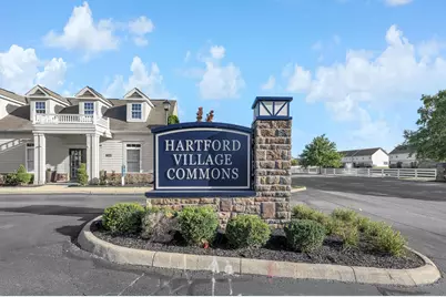 1010 Hartford Village Boulevard, Columbus, OH 43228 - Photo 4