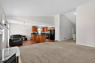 725 Flowering Cherry Ct, Blacklick, OH 43004 - Photo 14