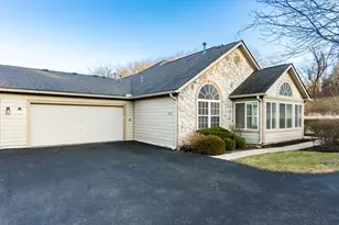 2103 Valentina Ln, Newark, OH 43055 - Photo 2