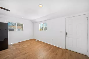 964 E Weber Rd, Columbus, OH 43211 - Photo 4