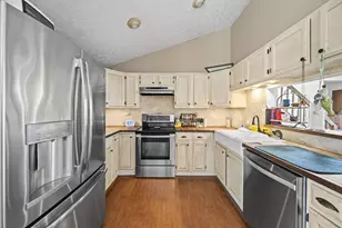 3721 Holly St, Grove City, OH 43123 - Photo 6