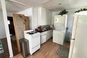 32 2nd St, Lancaster, OH 43130 - Photo 16