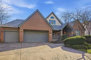 6035 Winnebago St, Grove City, OH 43123 - Photo 2