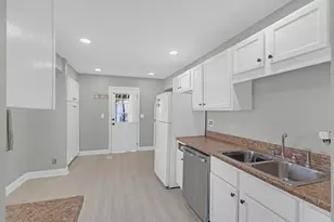 4123 Arbury Ln, Columbus, OH 43224 - Photo 2