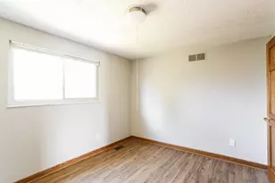 9656 Meadow Wood Dr, Pickerington, OH 43147 - Photo 16