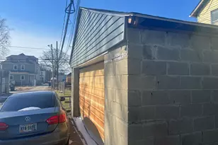 915 Old Leonard Ave, Columbus, OH 43203 - Photo 4