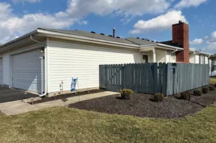 8378 Greyhawk Cir, Columbus, OH 43240 - Photo 1