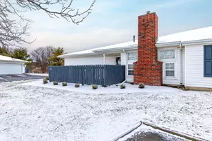 8378 Greyhawk Cir, Columbus, OH 43240 - Photo 2