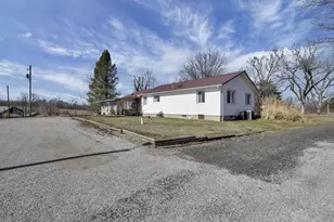 26039 State Route 180, Rockbridge, OH 43149 - Photo 10