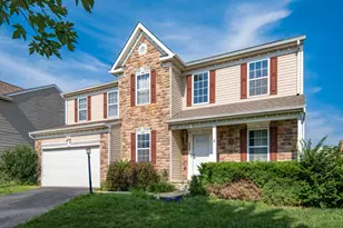 102 Parkdale Dr, Johnstown, OH 43031 - Photo 2